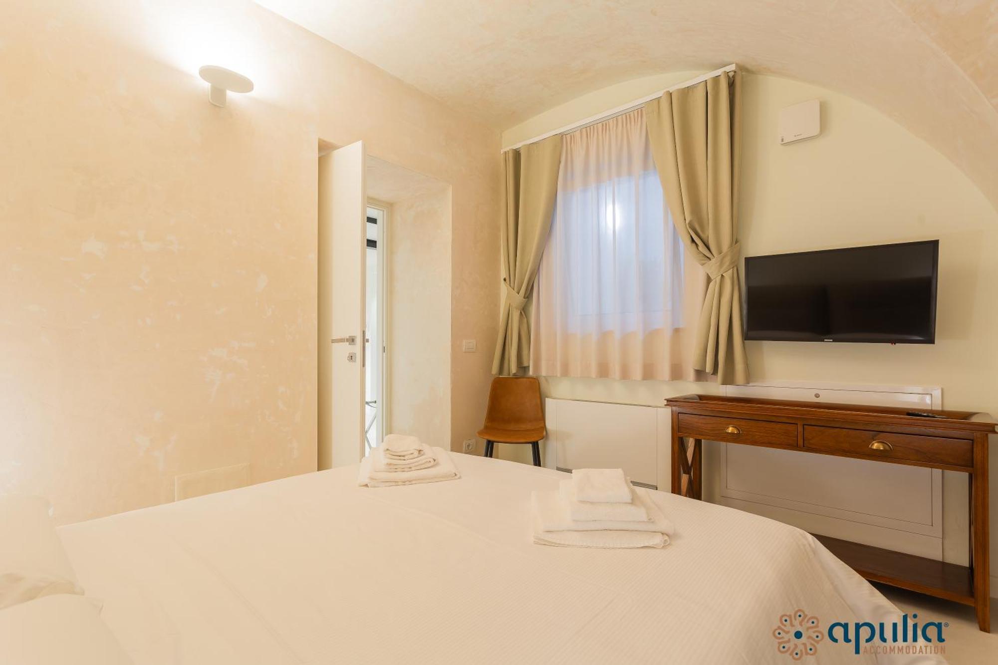 Zema Home By Apulia Accommodation Бари Экстерьер фото
