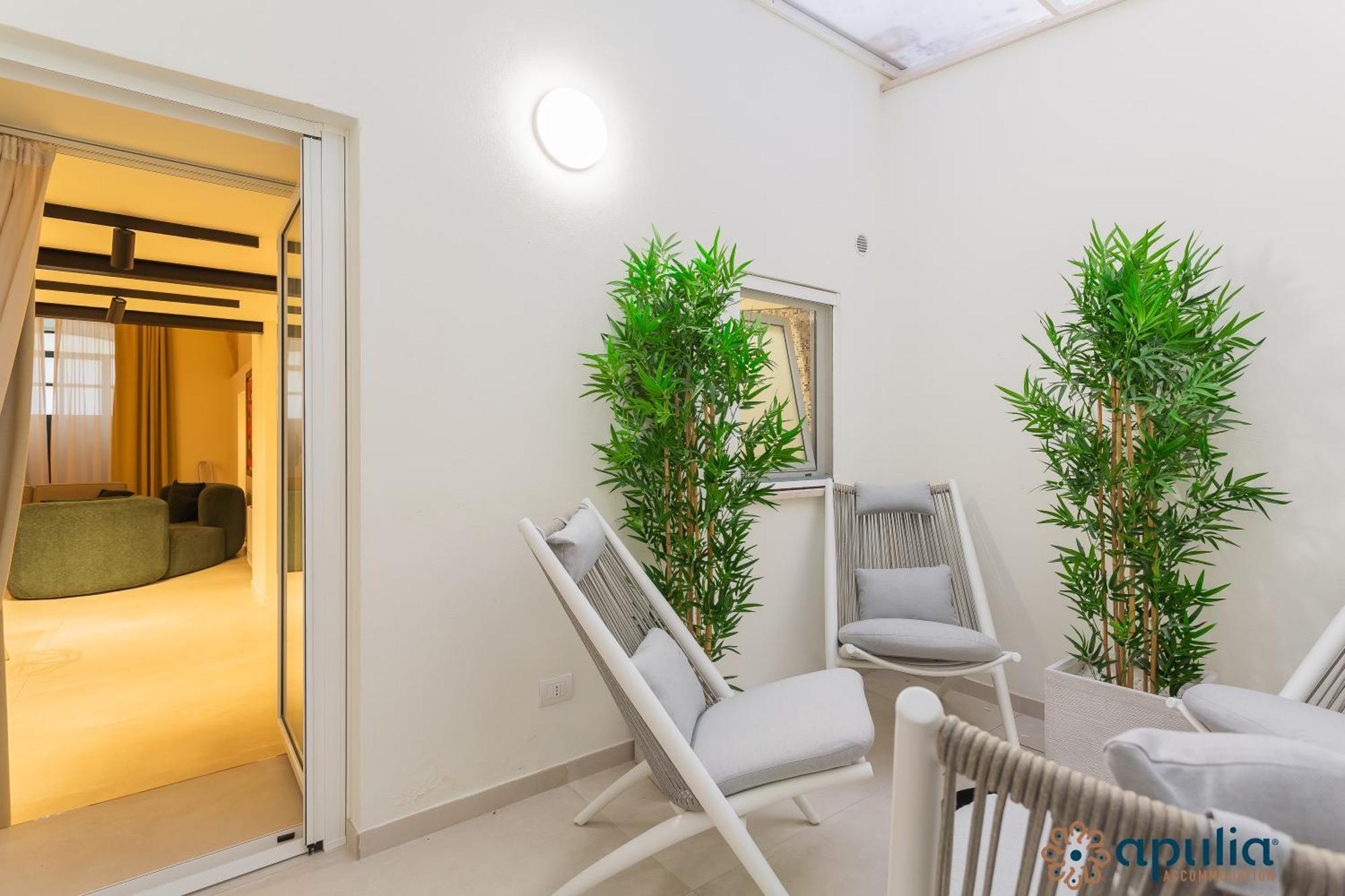 Zema Home By Apulia Accommodation Бари Экстерьер фото