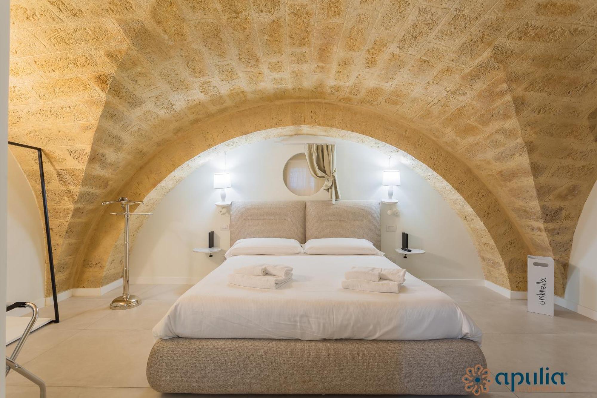 Zema Home By Apulia Accommodation Бари Экстерьер фото